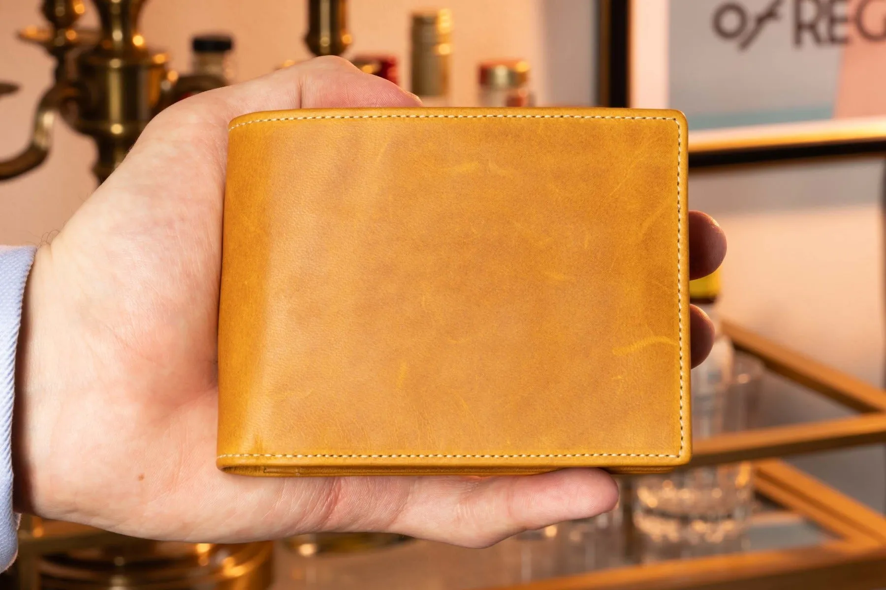 8 Card Classic Bifold Wallet in Vintage Gold Full-Grain Americana Leather