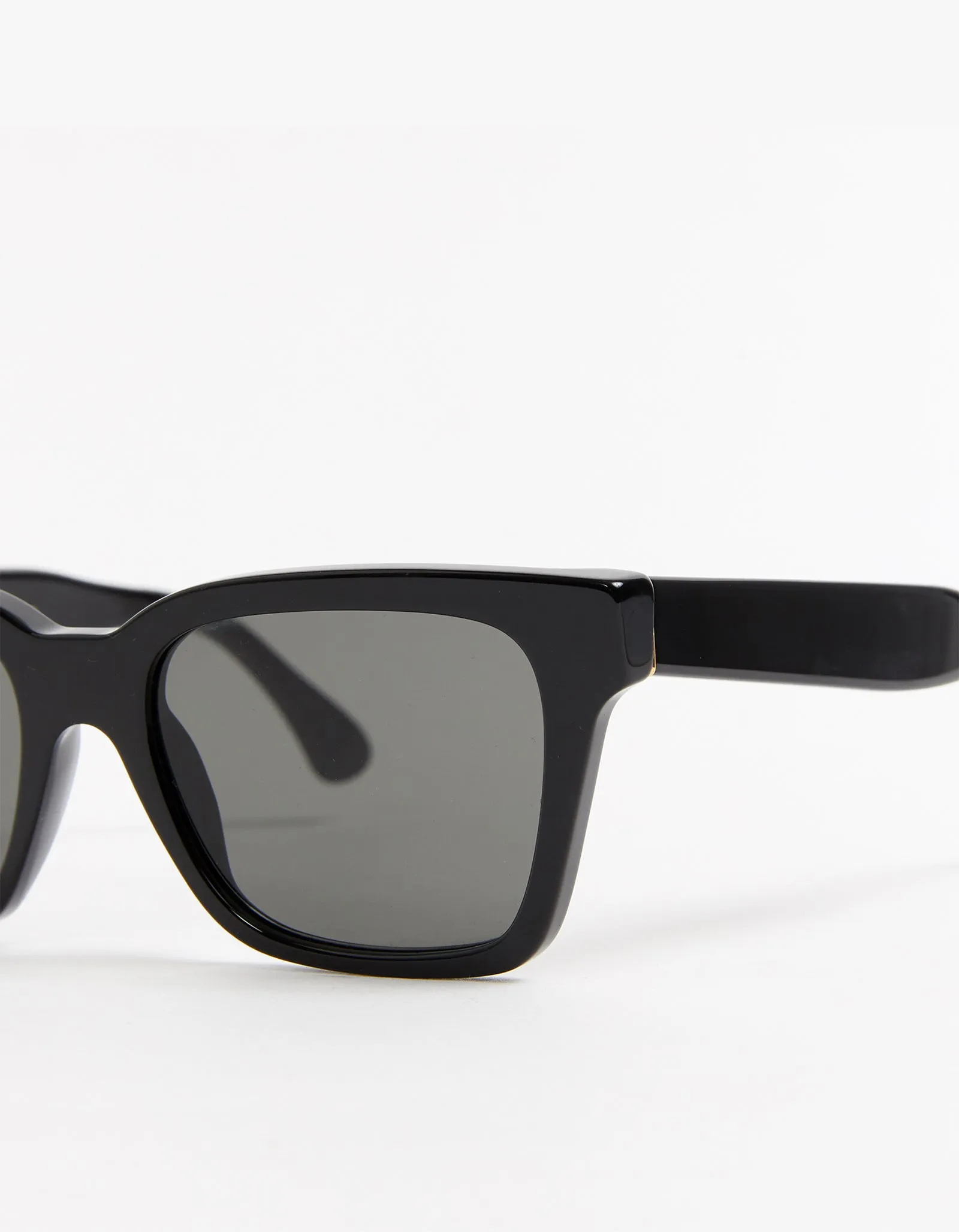 America Sunglasses - Black